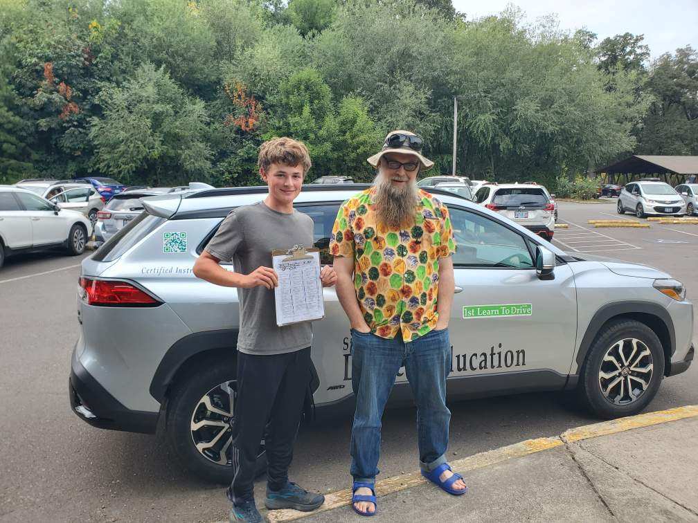tEEN dRIVING SCHOOLS IN oREGAN